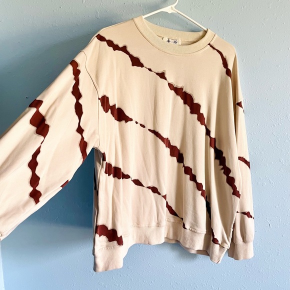 She and Sky brown and creme abstract sweatshirt - Picture 4 of 7